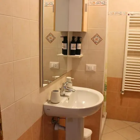 -sanremo-bussana- Suite-a With Ac - 5 Min From The Sea *